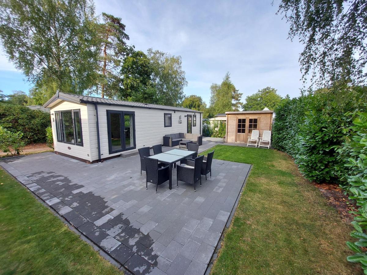 ベークベーゲン Chalet Wanama. Gelegen Op Het Vakantiepark Het Lierderholt Op De Veluwe.ヴィラ エクステリア 写真
