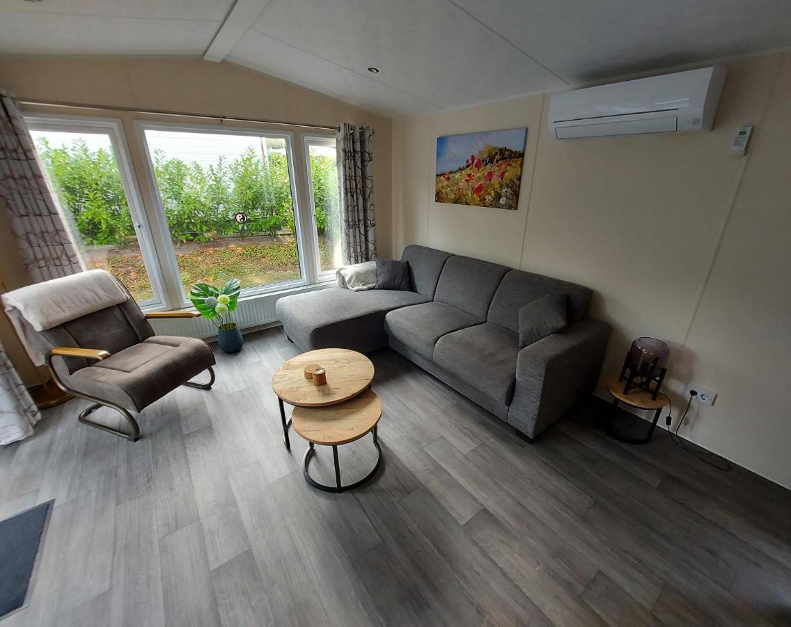 ベークベーゲン Chalet Wanama. Gelegen Op Het Vakantiepark Het Lierderholt Op De Veluwe.ヴィラ エクステリア 写真