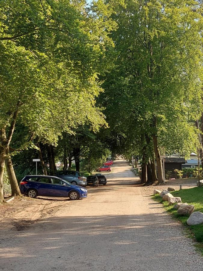 ベークベーゲン Chalet Wanama. Gelegen Op Het Vakantiepark Het Lierderholt Op De Veluwe.ヴィラ エクステリア 写真