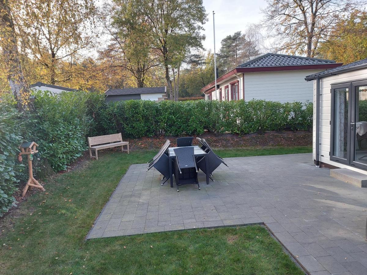 ベークベーゲン Chalet Wanama. Gelegen Op Het Vakantiepark Het Lierderholt Op De Veluwe.ヴィラ エクステリア 写真