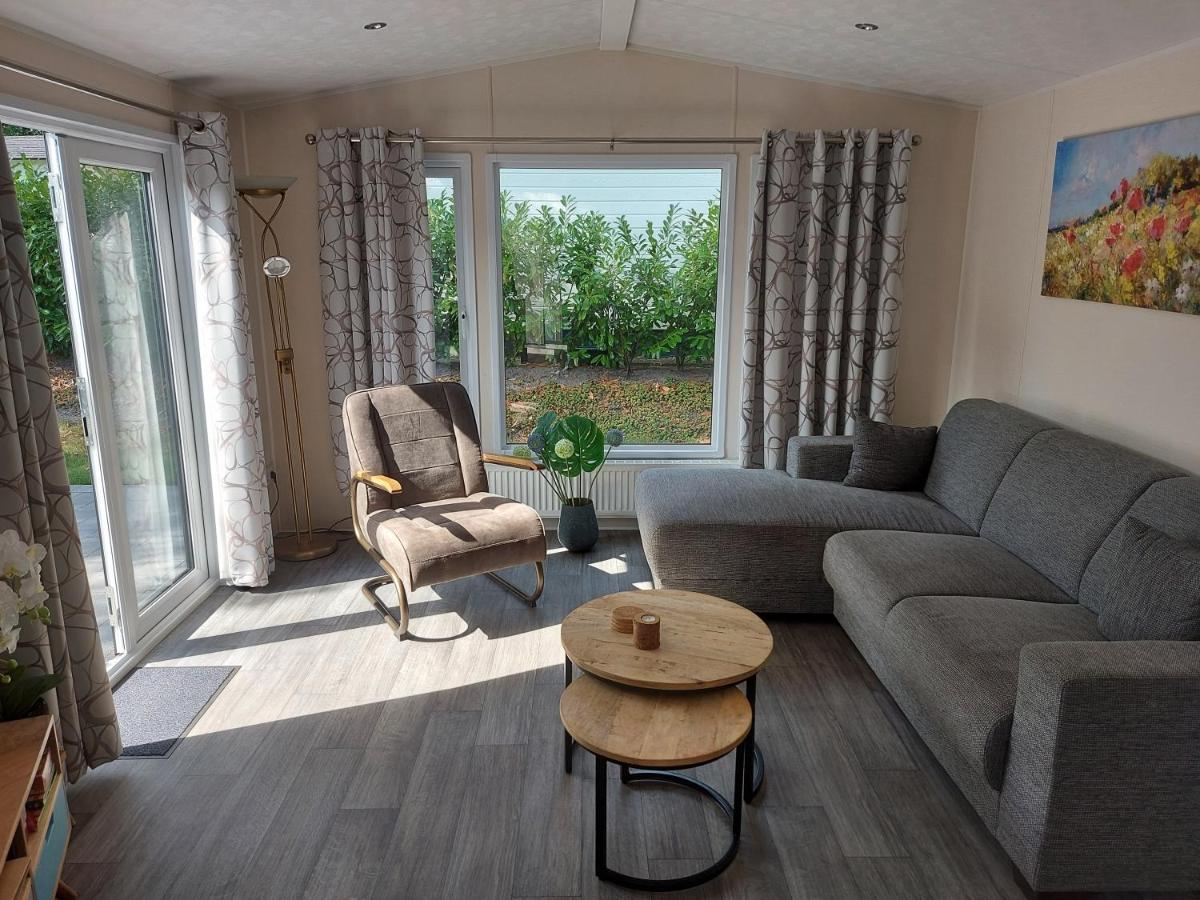 ベークベーゲン Chalet Wanama. Gelegen Op Het Vakantiepark Het Lierderholt Op De Veluwe.ヴィラ エクステリア 写真