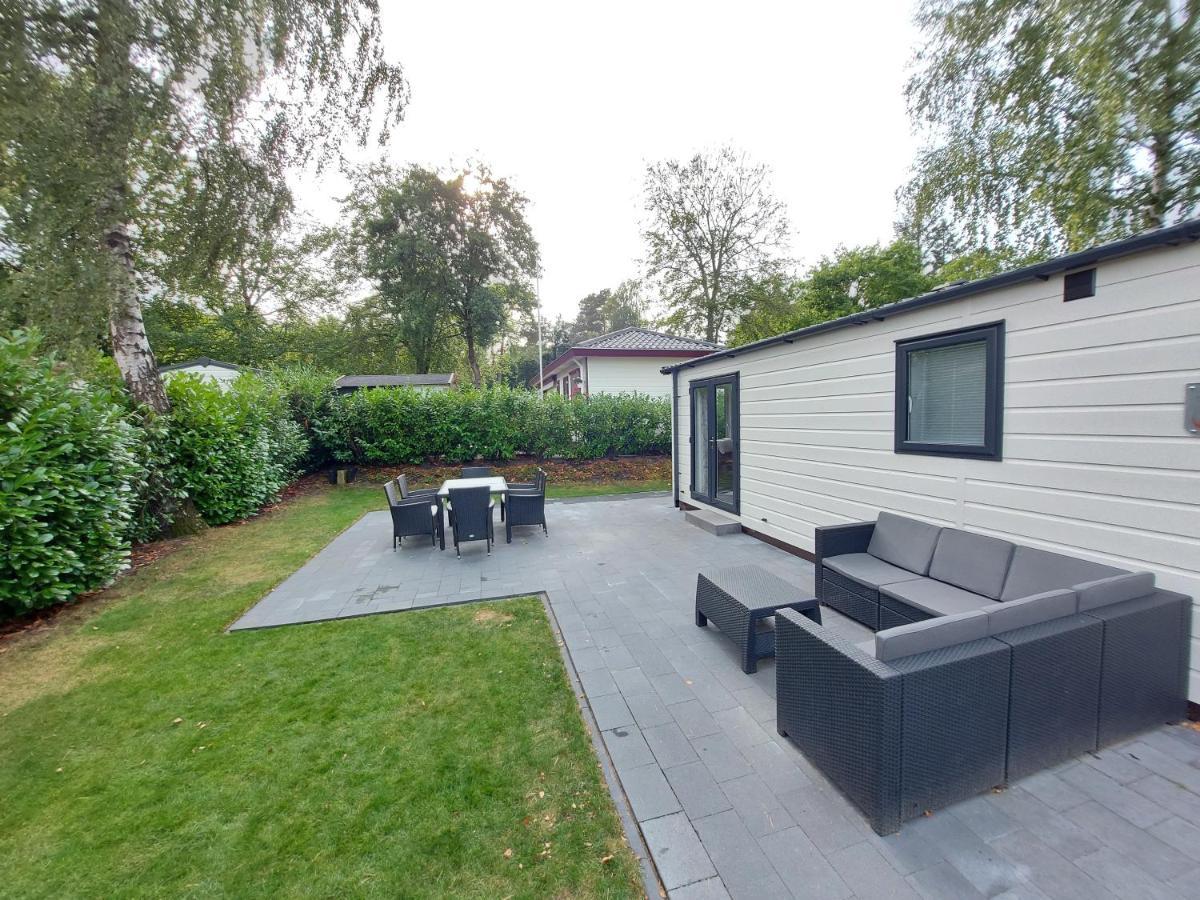 ベークベーゲン Chalet Wanama. Gelegen Op Het Vakantiepark Het Lierderholt Op De Veluwe.ヴィラ エクステリア 写真